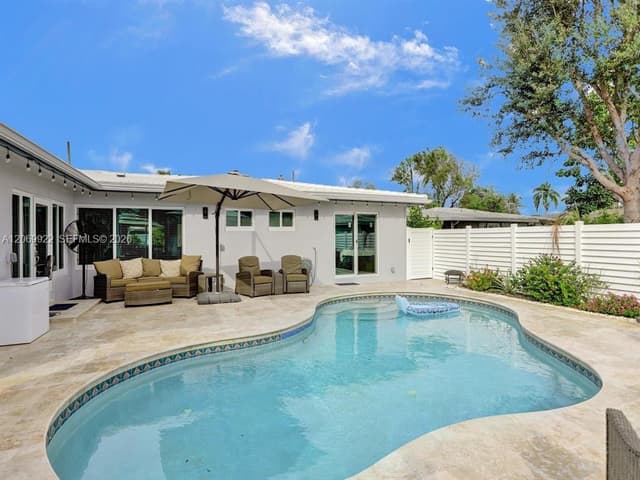 1580 NE 34th St, Oakland Park FL 33334 - Oakland Park, FL - Photo 2