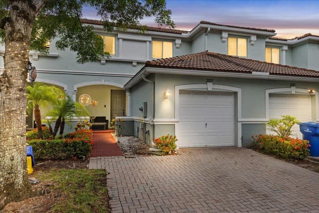 2227 OAKMONT Drive, Riviera Beach FL 33404 - Riviera Beach, FL - Photo 2