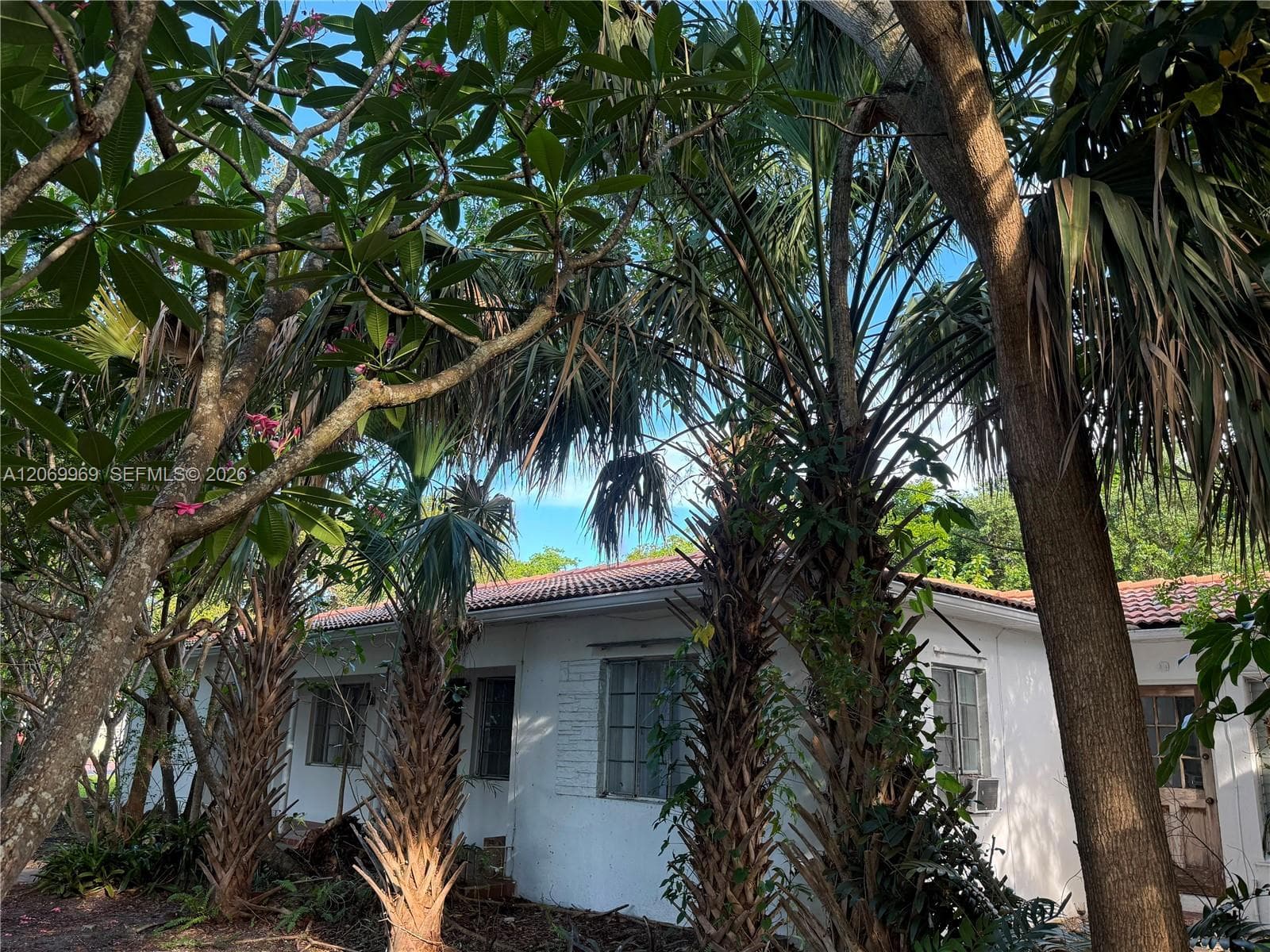 1120 NE 115th St, Biscayne Park FL 33161 - Biscayne Park, FL - Photo 1