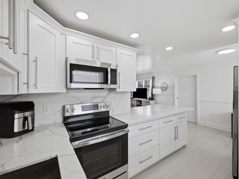 573 Brittany L, Delray Beach FL 33446