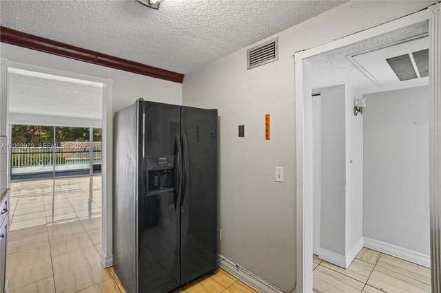 661 N University Dr # 103, Pembroke Pines FL 33024 - Pembroke Pines, FL - Photo 5