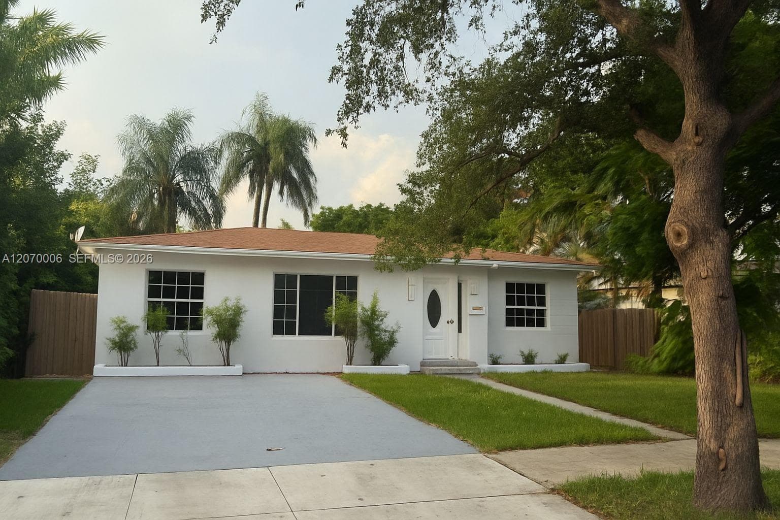 1931 Mayo St, Hollywood FL 33020 - Hollywood, FL - Photo 1