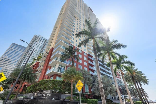 1155 NW BRICKELL BAY Drive # 2802, Miami FL 33131 - Miami, FL - Photo 2