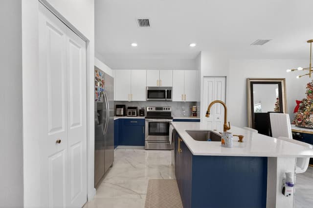 4668 NW 120th Way, Coral Springs FL 33076 - Coral Springs, FL - Photo 4