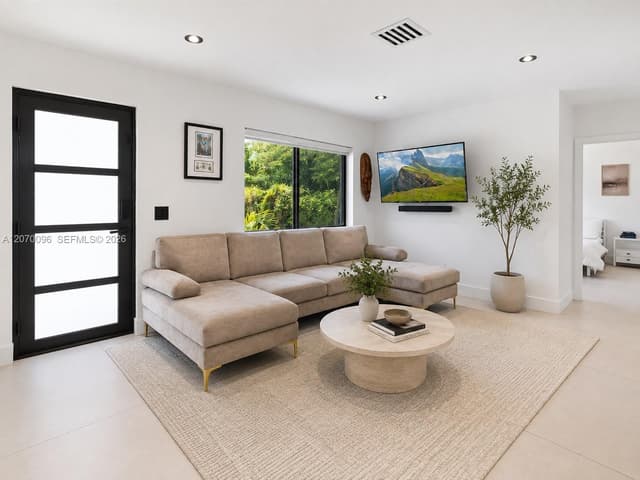 14324 Garden Dr, Miami FL 33168 - Miami, FL - Photo 4