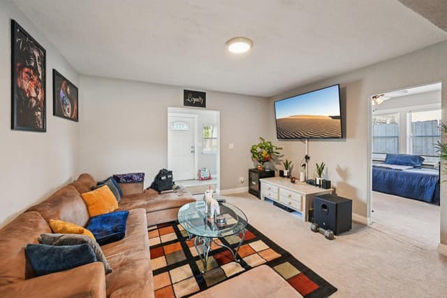 924 MCINTOSH Street, West Palm Beach FL 33405 - West Palm Beach, FL - Photo 7