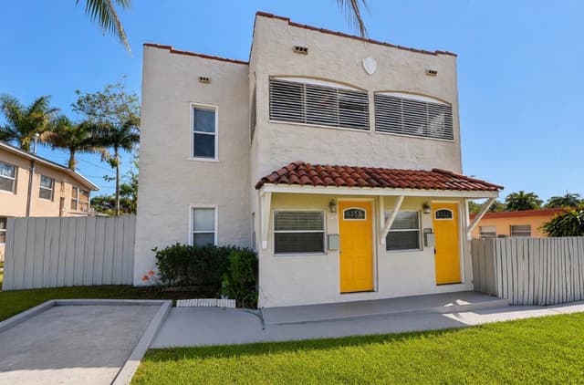 924 MCINTOSH Street, West Palm Beach FL 33405 - West Palm Beach, FL - Photo 3