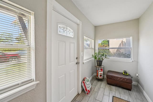 924 MCINTOSH Street, West Palm Beach FL 33405 - West Palm Beach, FL - Photo 5