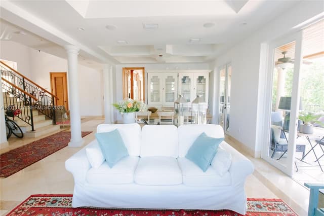 335 W Enid Dr, Key Biscayne FL 33149 - Key Biscayne, FL - Photo 4