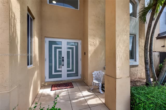 15809 SW 65th Ter, Miami FL 33193 - Miami, FL - Photo 2