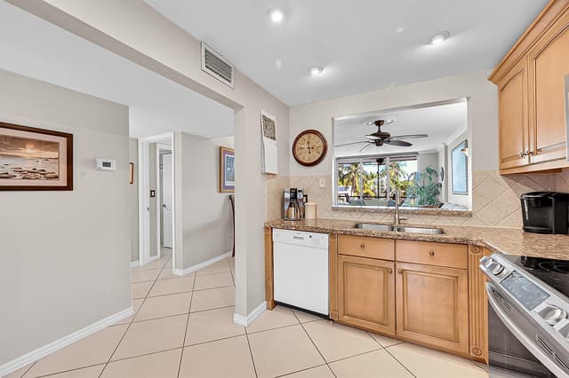 777 S FEDERAL Highway # O203, Pompano Beach FL 33062 - Pompano Beach, FL - Photo 4