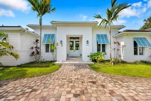 7840 SW 133rd Ter, Pinecrest FL 33156 - Pinecrest, FL - Photo 2