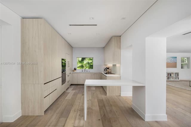 1015 Bayamo Ave, Coral Gables FL 33146 - Coral Gables, FL - Photo 6