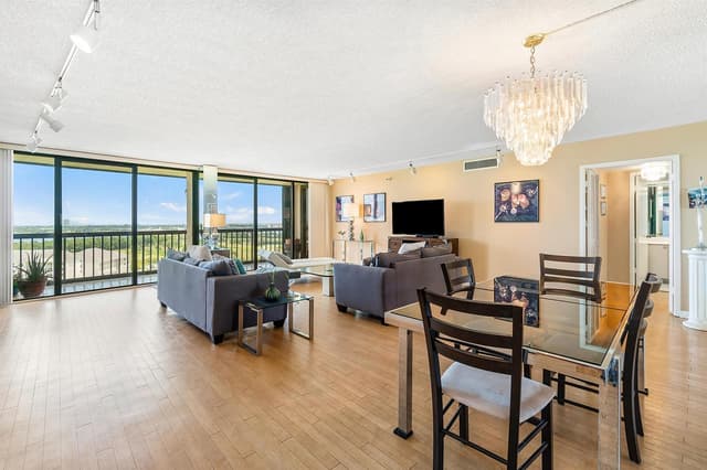 2450 PRESIDENTIAL Way # 1606, West Palm Beach FL 33401 - West Palm Beach, FL - Photo 6