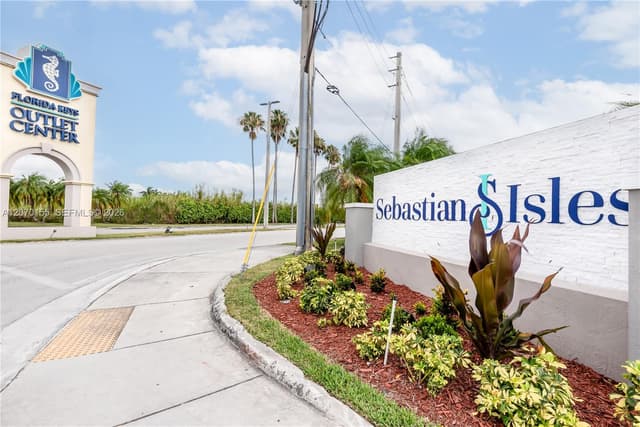 302 NE 1st Dr # 302, Florida City FL 33034 - Florida City, FL - Photo 3