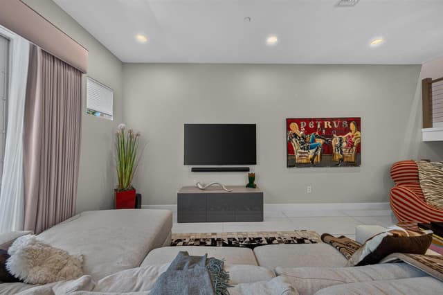 3224 NE 4th Street, Pompano Beach FL 33062 - Pompano Beach, FL - Photo 2