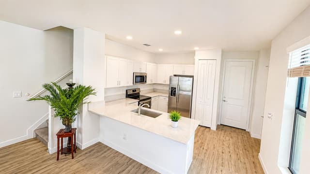 4414 HEMLOCK Drive, Riviera Beach FL 33410 - Riviera Beach, FL - Photo 5