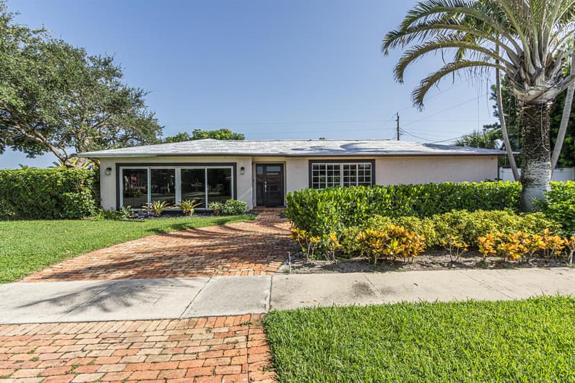 1 Tam O Shanter Lane, Boca Raton FL 33431