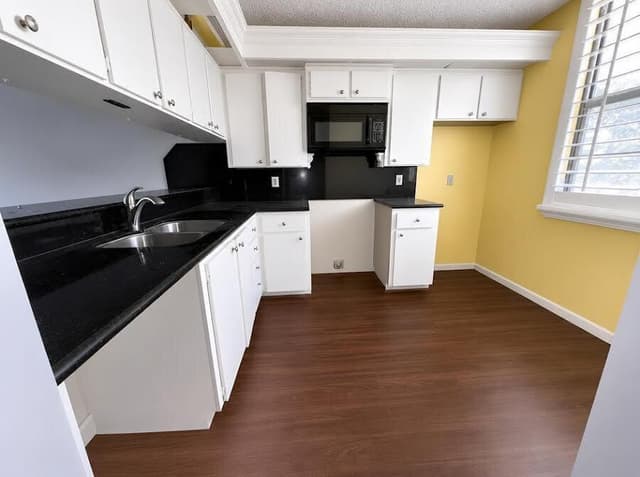 3540 WHITEHALL Drive # 105, West Palm Beach FL 33401 - West Palm Beach, FL - Photo 2