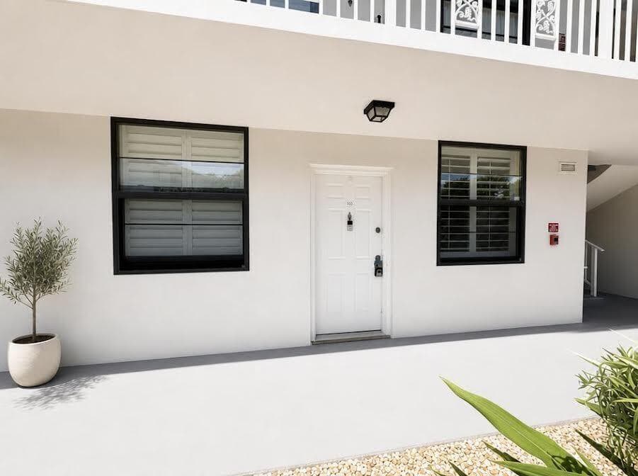 3540 WHITEHALL Drive # 105, West Palm Beach FL 33401 - West Palm Beach, FL - Photo 1