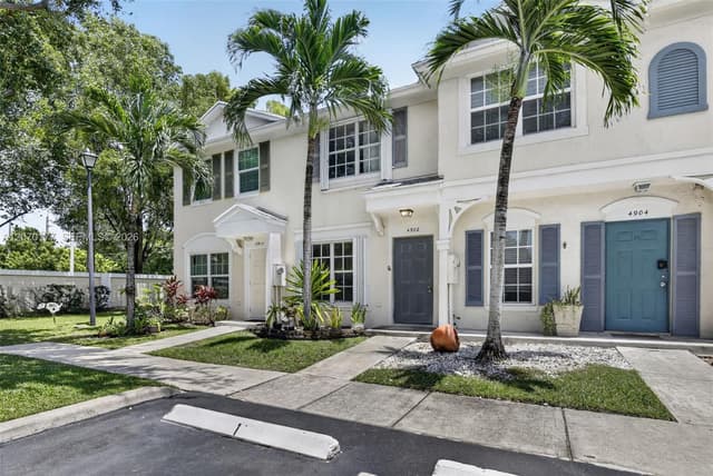 4902 SW 31st Ter, Dania Beach FL 33312 - Dania Beach, FL - Photo 2