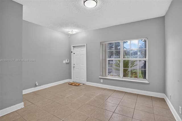 4902 SW 31st Ter, Dania Beach FL 33312 - Dania Beach, FL - Photo 5