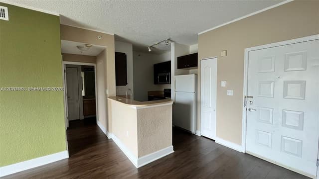 6001 SW 70th St # 625, South Miami FL 33143 - South Miami, FL - Photo 4