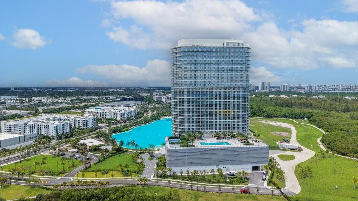 2411 Laguna Cir # 1402, Miami FL 33181 - Miami, FL - Photo 1