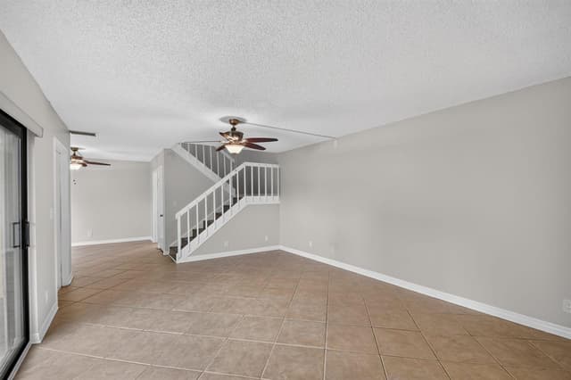 744 SPRINGDALE Circle, Palm Springs FL 33461 - Palm Springs, FL - Photo 7