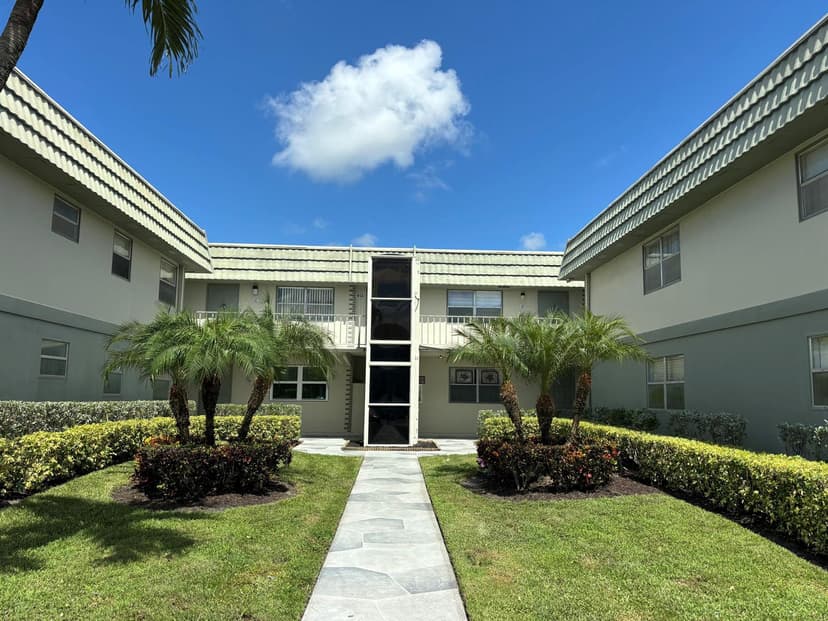 614 Monaco Way, Delray Beach FL 33446