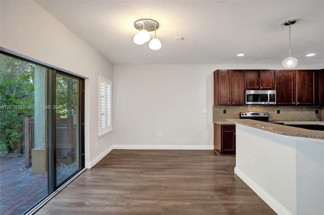 6079 Grand Cypress Cir W, Coconut Creek FL 33073 - Coconut Creek, FL - Photo 4