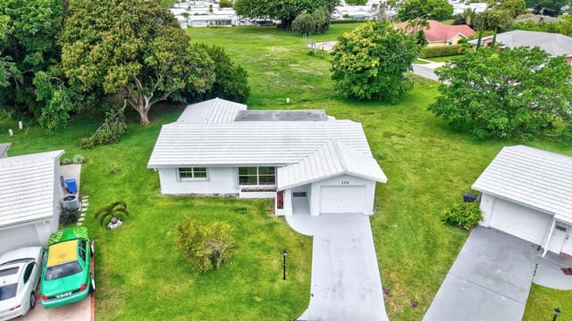 105 NW 8TH Place, Boynton Beach FL 33426 - Boynton Beach, FL - Photo 2