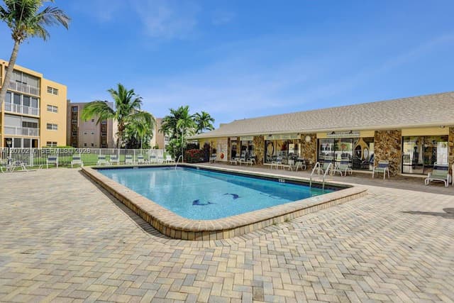 325 SE 11th Ter # 107, Dania Beach FL 33004 - Dania Beach, FL - Photo 2