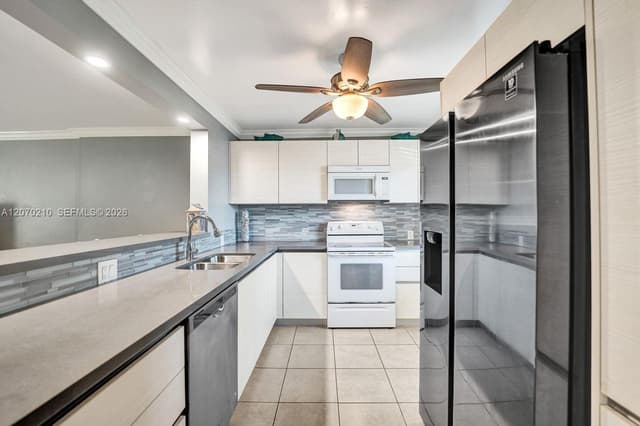 325 SE 11th Ter # 107, Dania Beach FL 33004 - Dania Beach, FL - Photo 6