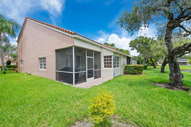 8211 NW 70th Street, Tamarac FL 33321 - Tamarac, FL - Photo 7