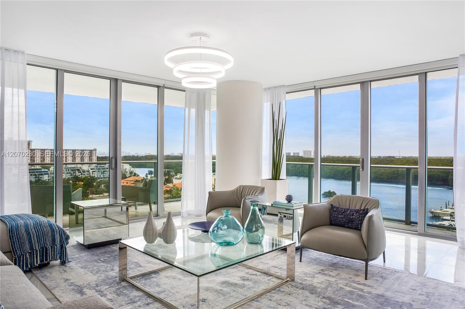 330 Sunny Isles Blvd # 1102, Sunny Isles Beach FL 33160 - Sunny Isles Beach, FL - Photo 1