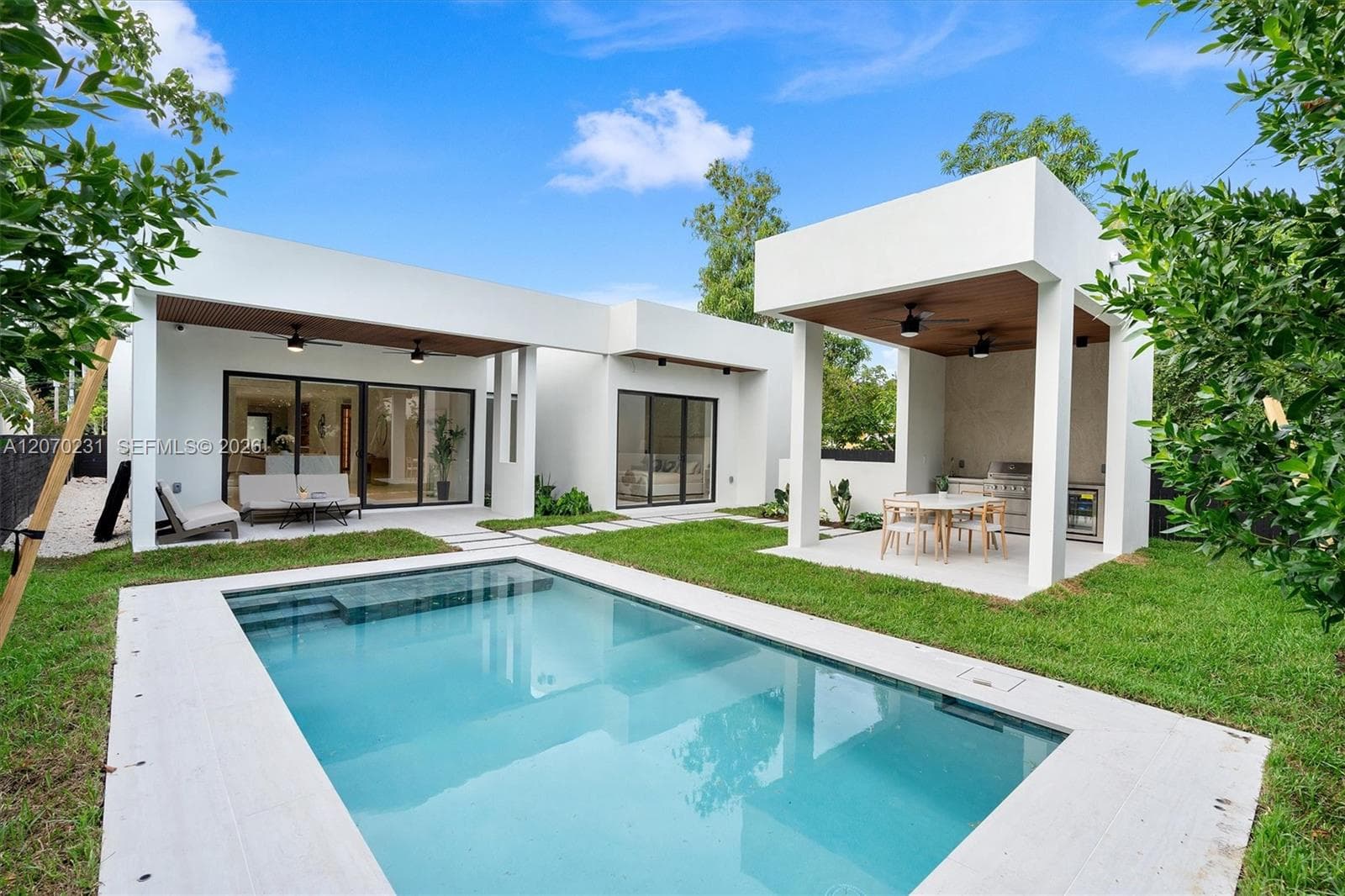 1844 SW 24th Ter, Miami FL 33145 - Miami, FL - Photo 1