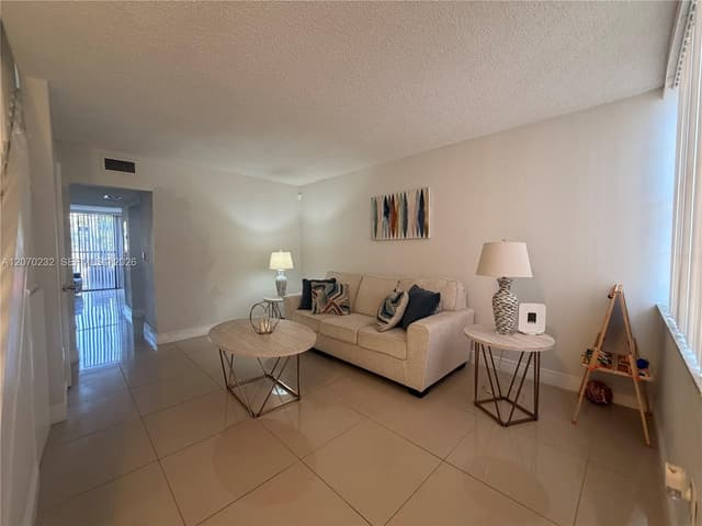 12241 SW 16th Ter # K, Miami FL 33175 - Miami, FL - Photo 4
