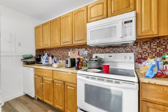 505 S Pine Island Rd # B207, Plantation FL 33324 - Plantation, FL - Photo 6