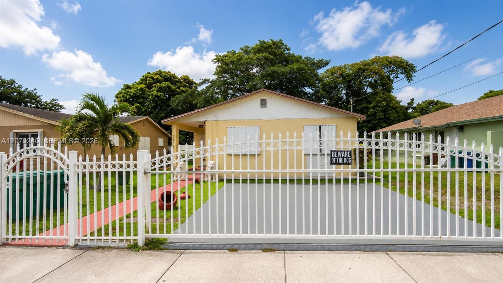 3074 NW 64th St, Miami FL 33147