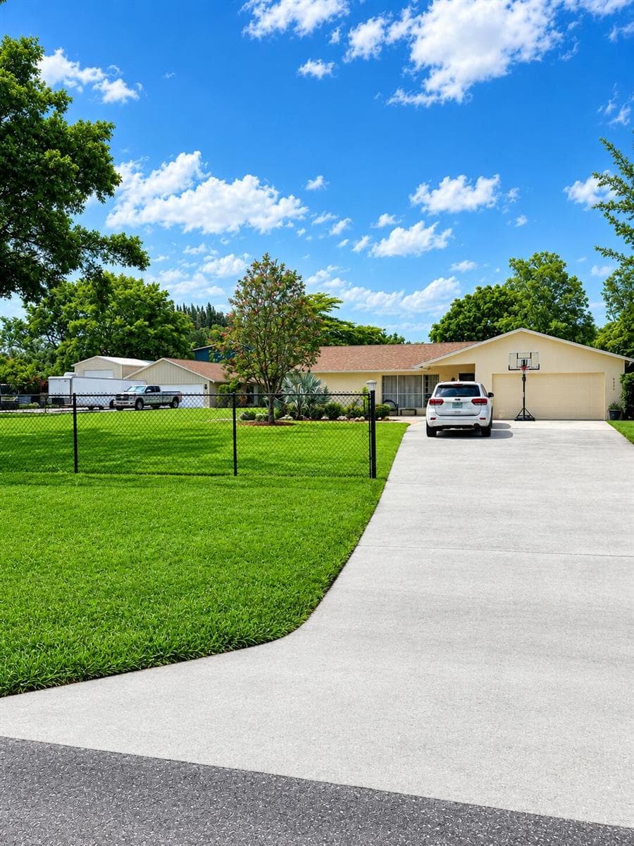 8645 PINTO Drive, Lake Worth FL 33467 - Lake Worth, FL - Photo 1