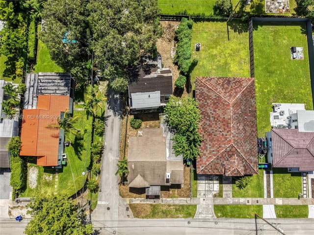 2100 SW 25th St, Miami FL 33133 - Miami, FL - Photo 5