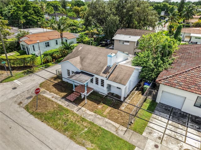 2100 SW 25th St, Miami FL 33133 - Miami, FL - Photo 4