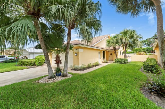 125 Beach Summit Court, Jupiter FL 33477 - Jupiter, FL - Photo 2