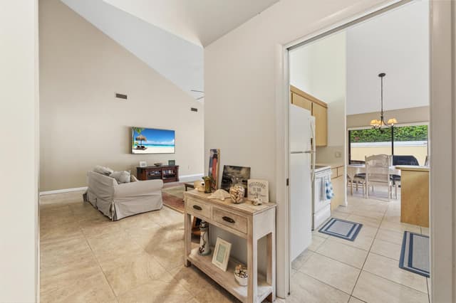 125 Beach Summit Court, Jupiter FL 33477 - Jupiter, FL - Photo 5