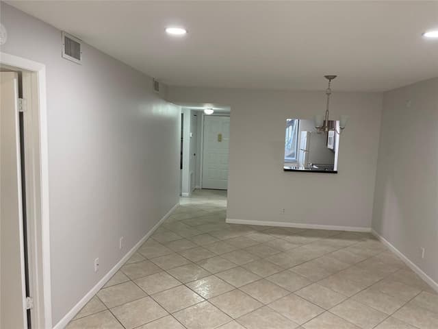 6549 SOMERSET Drive # 106, Boca Raton FL 33433 - Boca Raton, FL - Photo 5