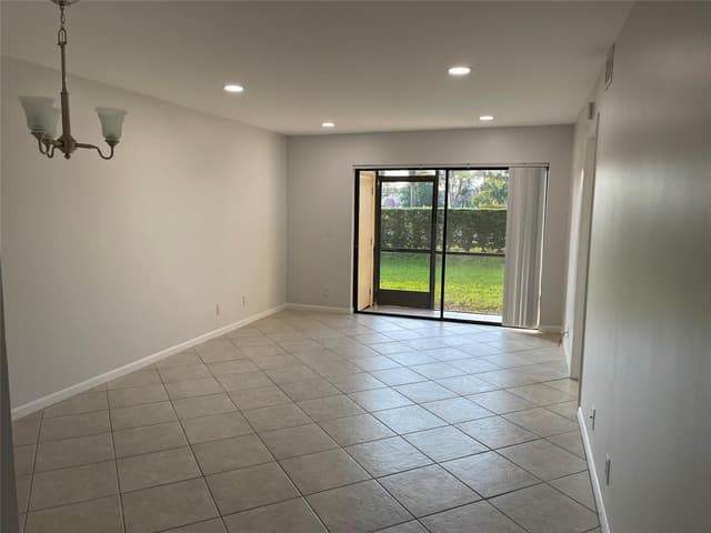 6549 SOMERSET Drive # 106, Boca Raton FL 33433 - Boca Raton, FL - Photo 4
