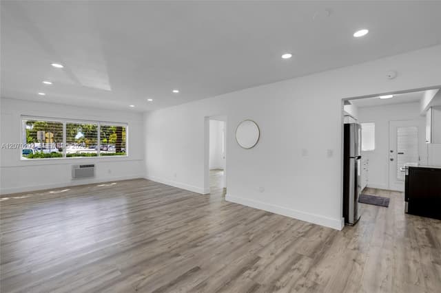 2250 Bay Dr # 7, Miami Beach FL 33141 - Miami Beach, FL - Photo 6