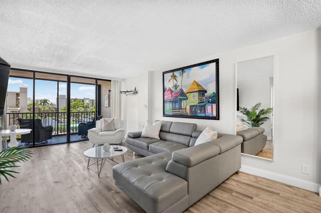 4 Royal Palm Way # 403, Boca Raton FL 33432 - Boca Raton, FL - Photo 2