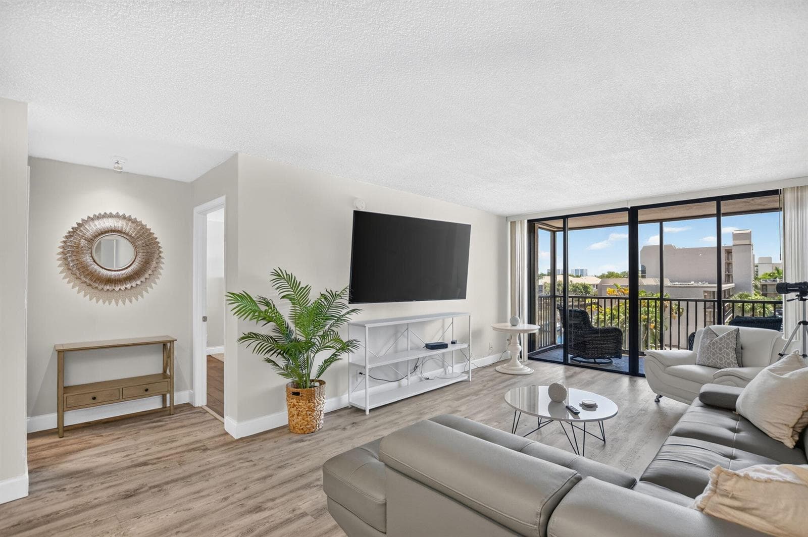 4 Royal Palm Way # 403, Boca Raton FL 33432 - Boca Raton, FL - Photo 1